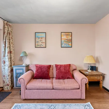 139 I Abbey House I Characterful & Peaceful 1Br House W Garden, Rooftop Balcony, Fully Equipped Kitchen And Dedicated Workspace Bury St. Edmunds Exterior photo