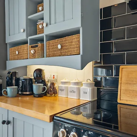 139 I Abbey House I Characterful & Peaceful 1Br House W Garden, Rooftop Balcony, Fully Equipped Kitchen And Dedicated Workspace Bury St. Edmunds Exterior photo
