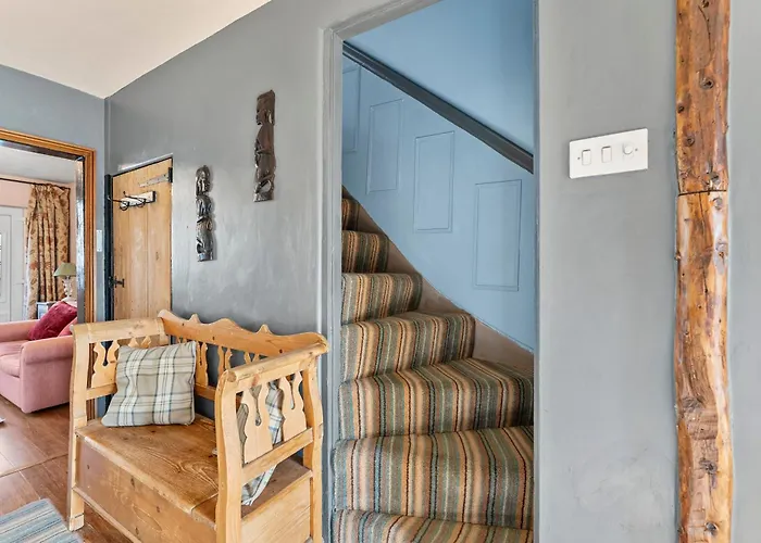 139 I Abbey House I Characterful & Peaceful 1Br House W Garden, Rooftop Balcony, Fully Equipped Kitchen And Dedicated Workspace