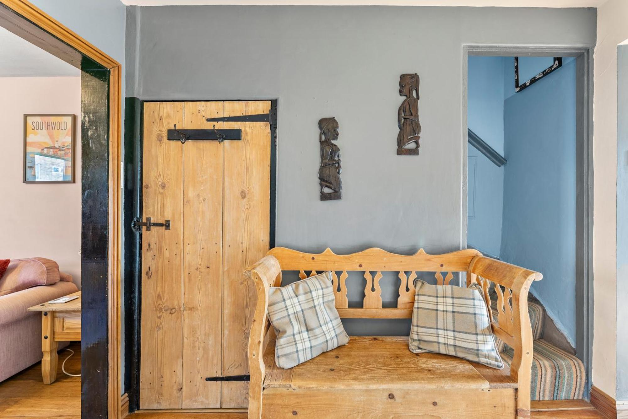 Holiday home 139 I Abbey House I Characterful & Peaceful 1br House W Garden, Rooftop Balcony, Fully Equipped Kitchen And Dedicated Workspace *