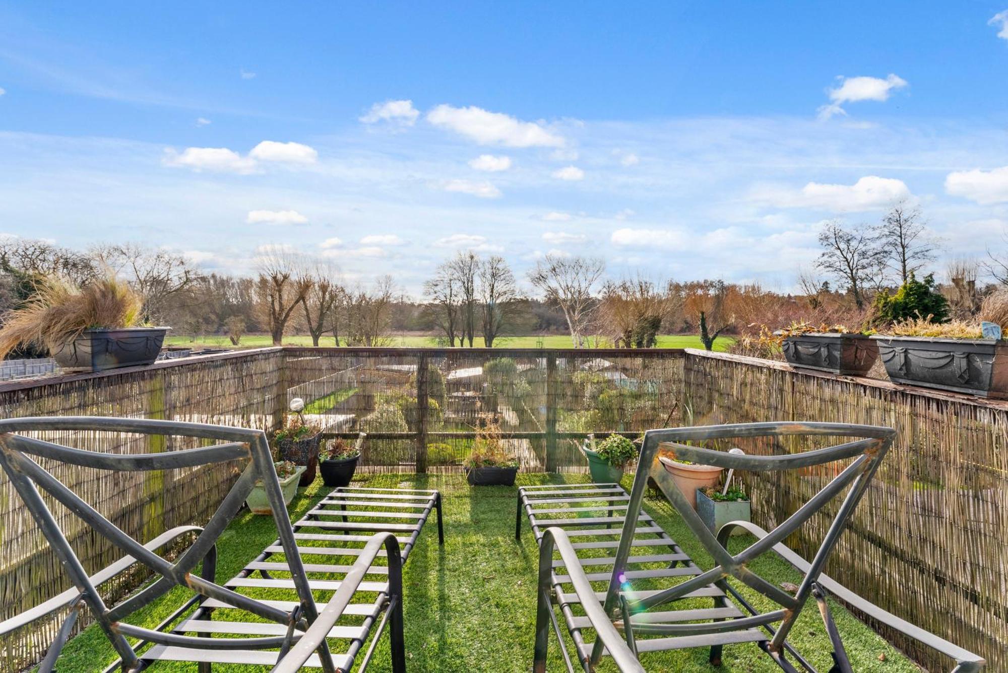 139 I Abbey House I Characterful & Peaceful 1br House W Garden, Rooftop Balcony, Fully Equipped Kitchen And Dedicated Workspace *